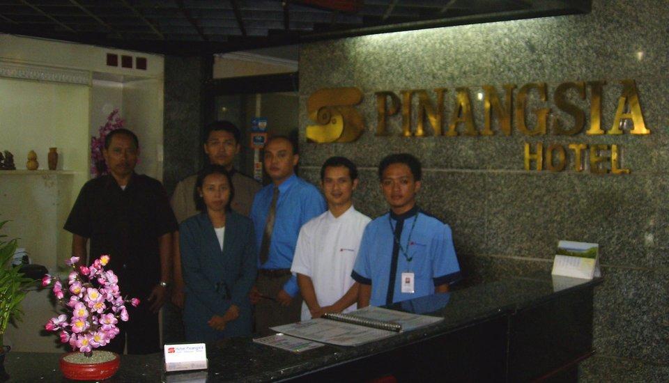 Pinangsia Hotel *